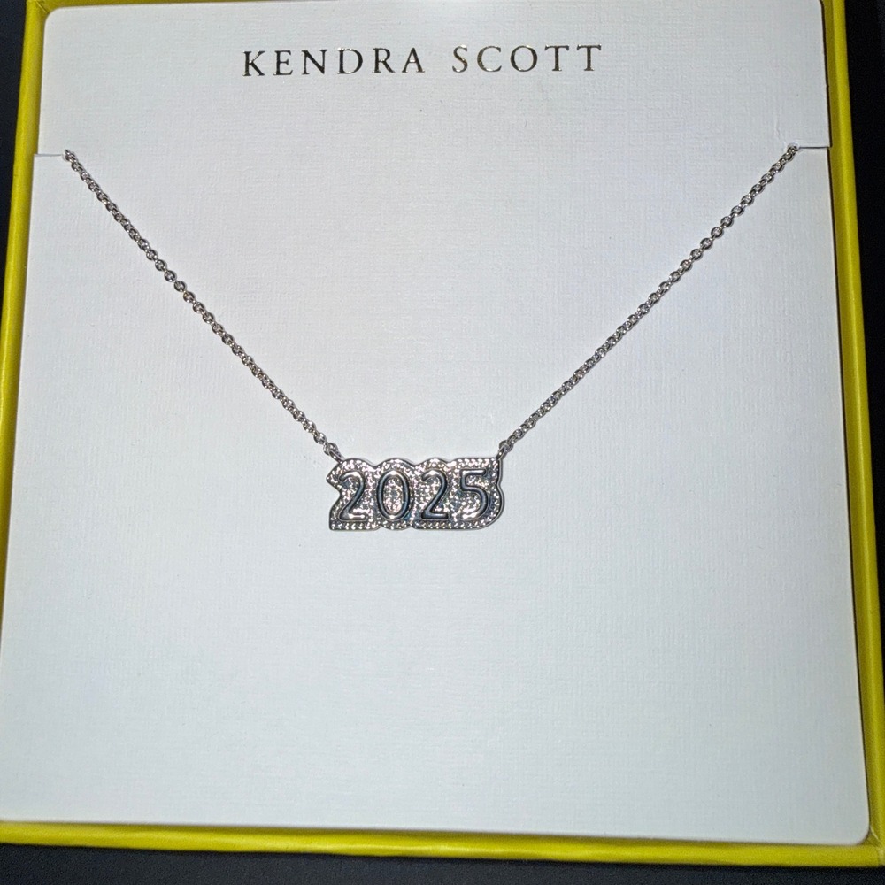 Kendra Scott Necklace Womens OS‎ Silver NEW 2025 Pave Crystal Graduation Pendant